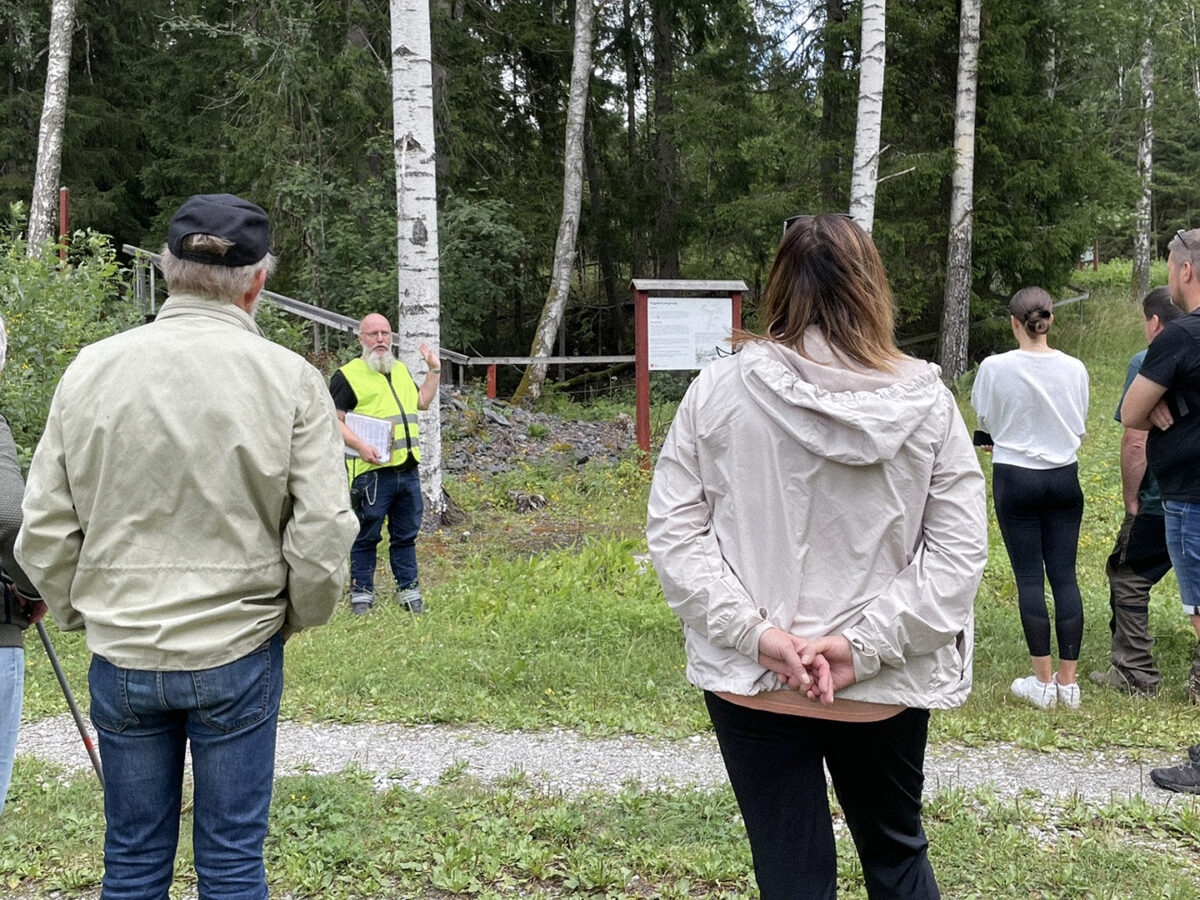 Visning av gruvan på Siggebohyttans bergsmansgård
