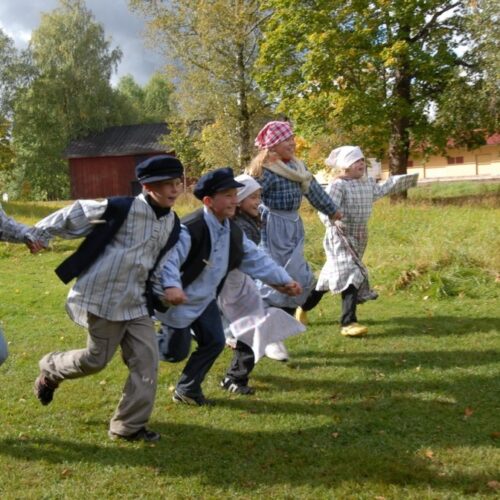 Putsa, karda, mala, lek!